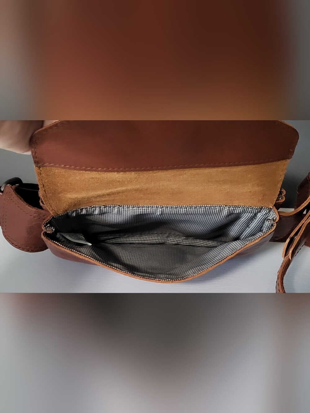 Spikes & Sparrow Belt/Waist Bag (Geniune Leather) - Picture 8 of 10